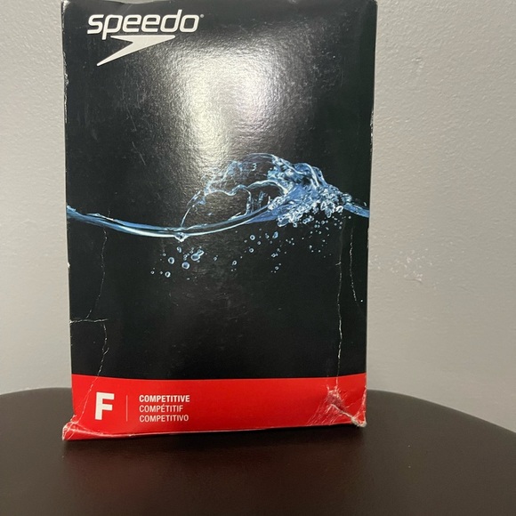 Speedo Size 30 Team Red Swimsuit Eco Solid Super Pro new - Picture 5 of 5